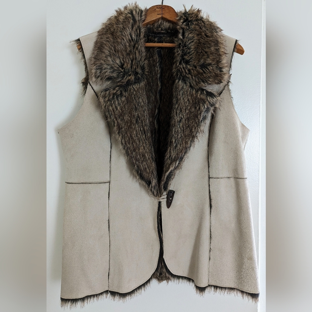 Reversible Faux Suede and Fur Sleeveless Jacket